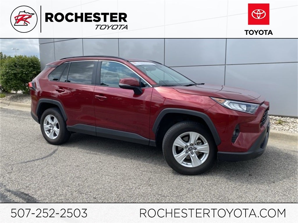 Used 2019 Toyota RAV4 XLE with VIN 2T3P1RFV2KW076210 for sale in Rochester, Minnesota